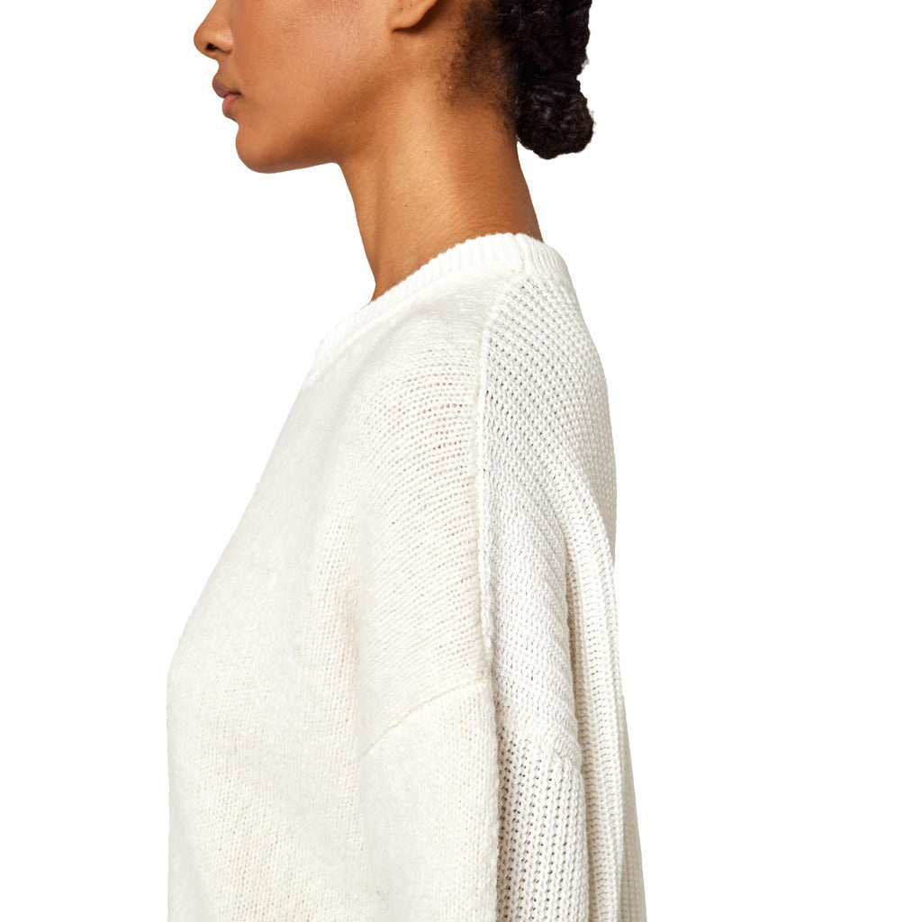 Alpha Studio Wool Crewneck Boxy Match Yarn — view 3