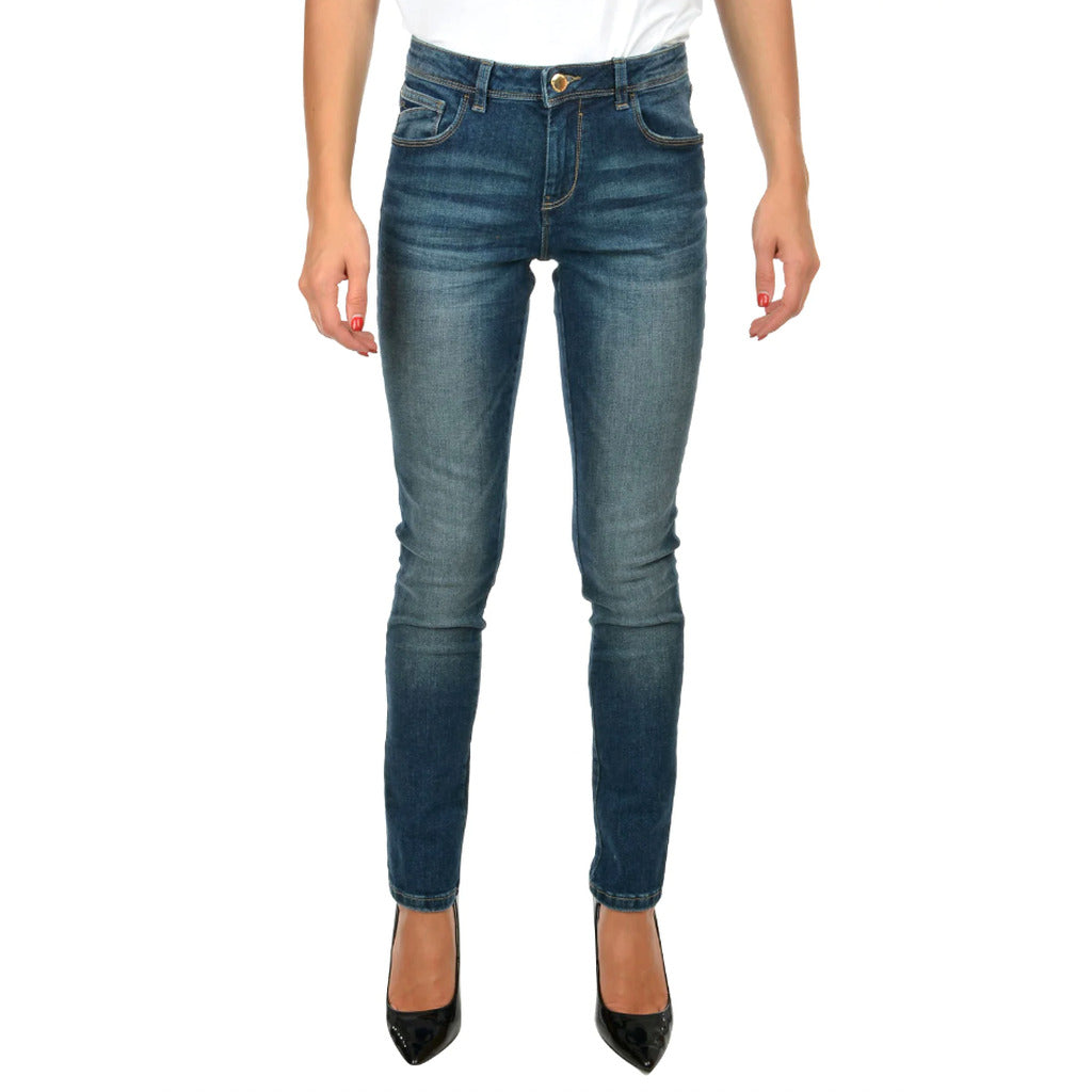 Yes Zee Women'S Blue Jeans With Lightening, Adherence Push
