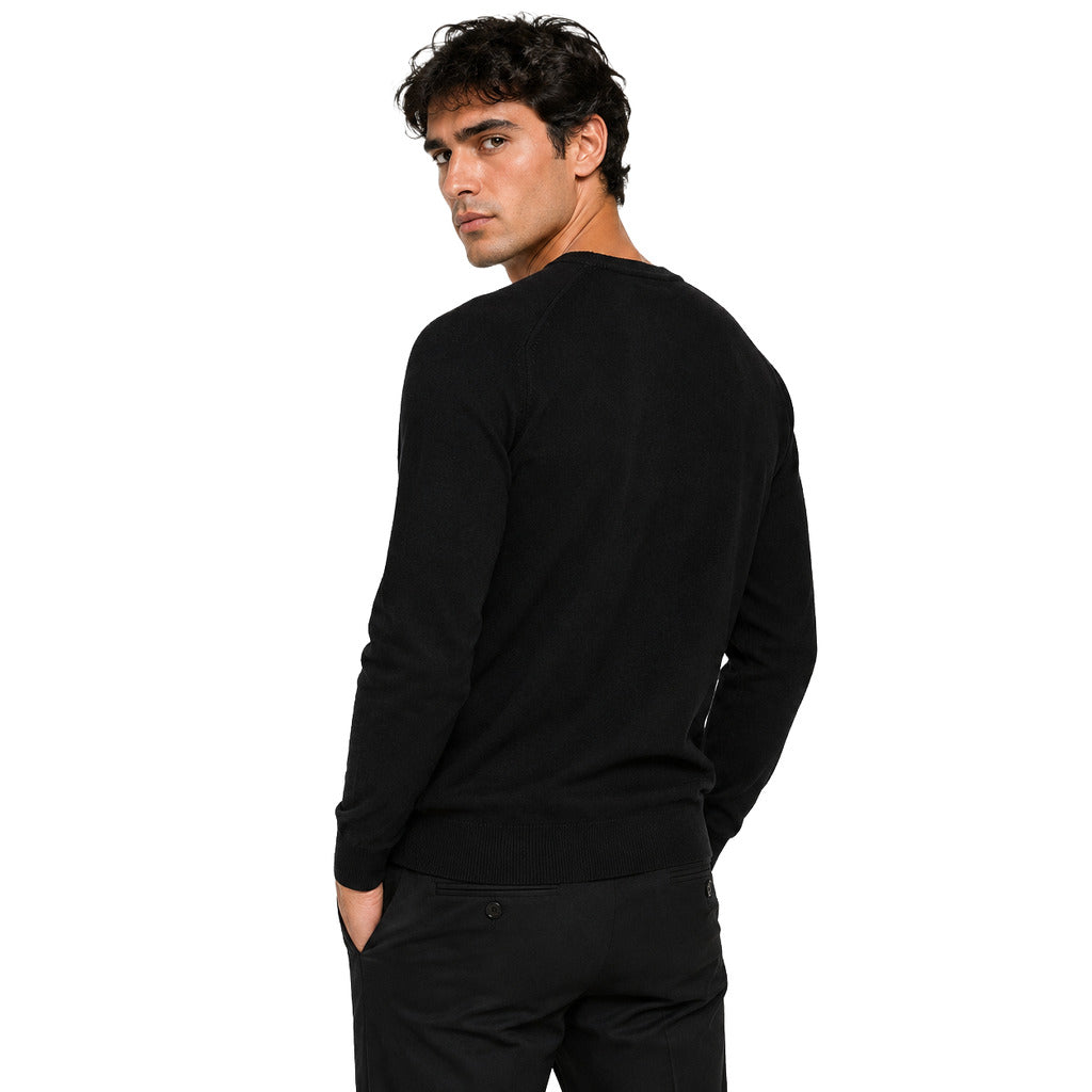 Dolce & Gabbana Cashmere Sweater Neck V — view 2
