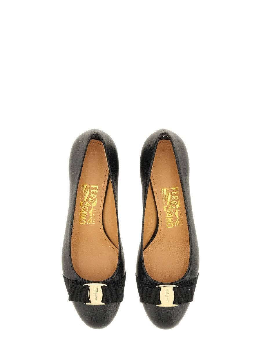 Ferragamo LEATHER "VARA" SHOE