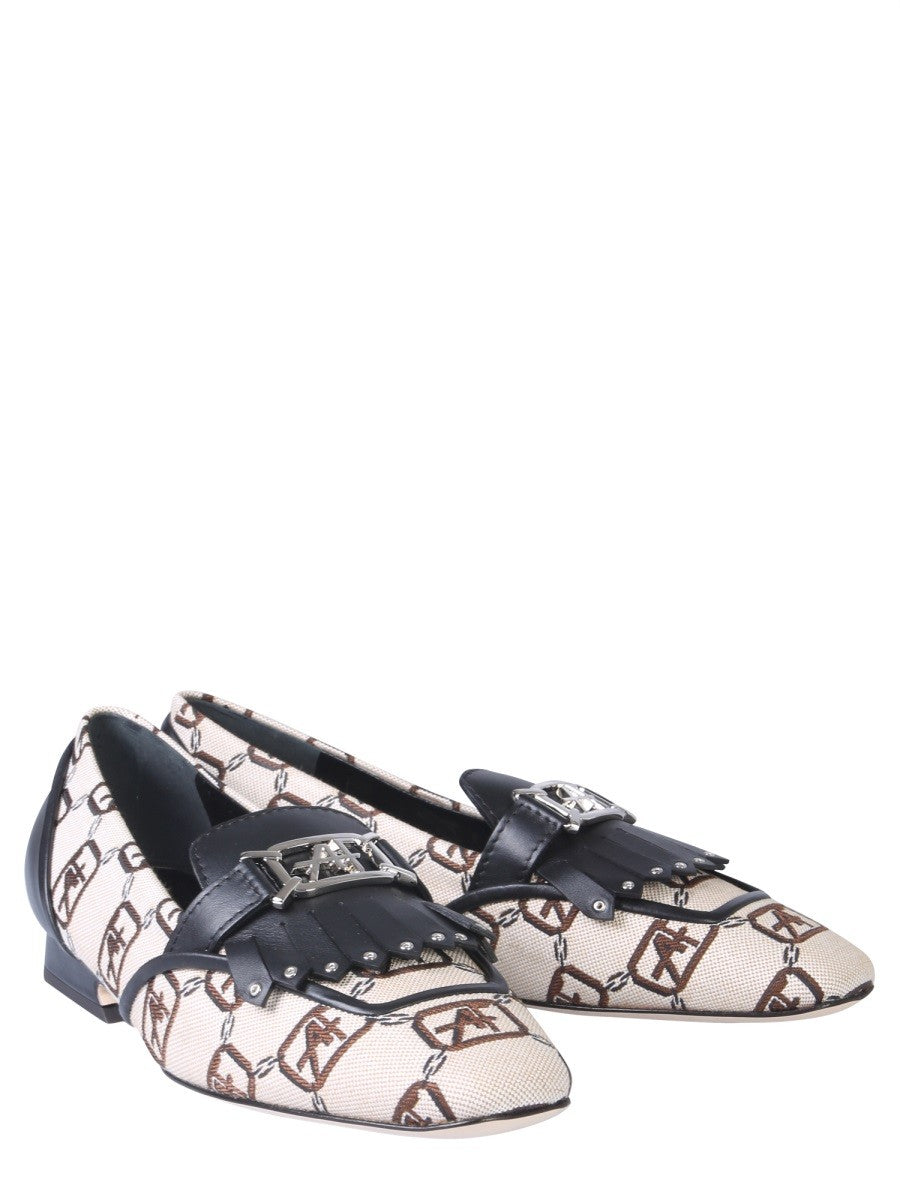 logo-moccasin