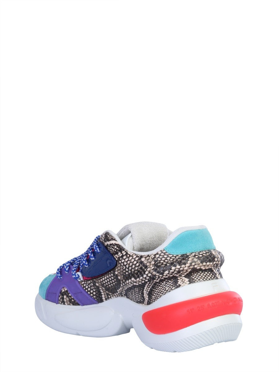 logo-sneakers
