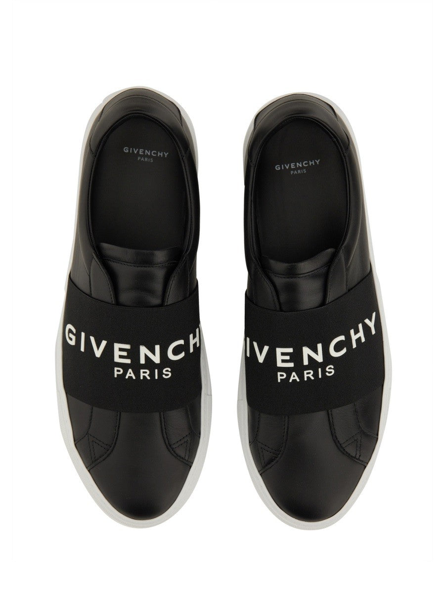 Givenchy LOW TOP SNEAKER WITH LOGO