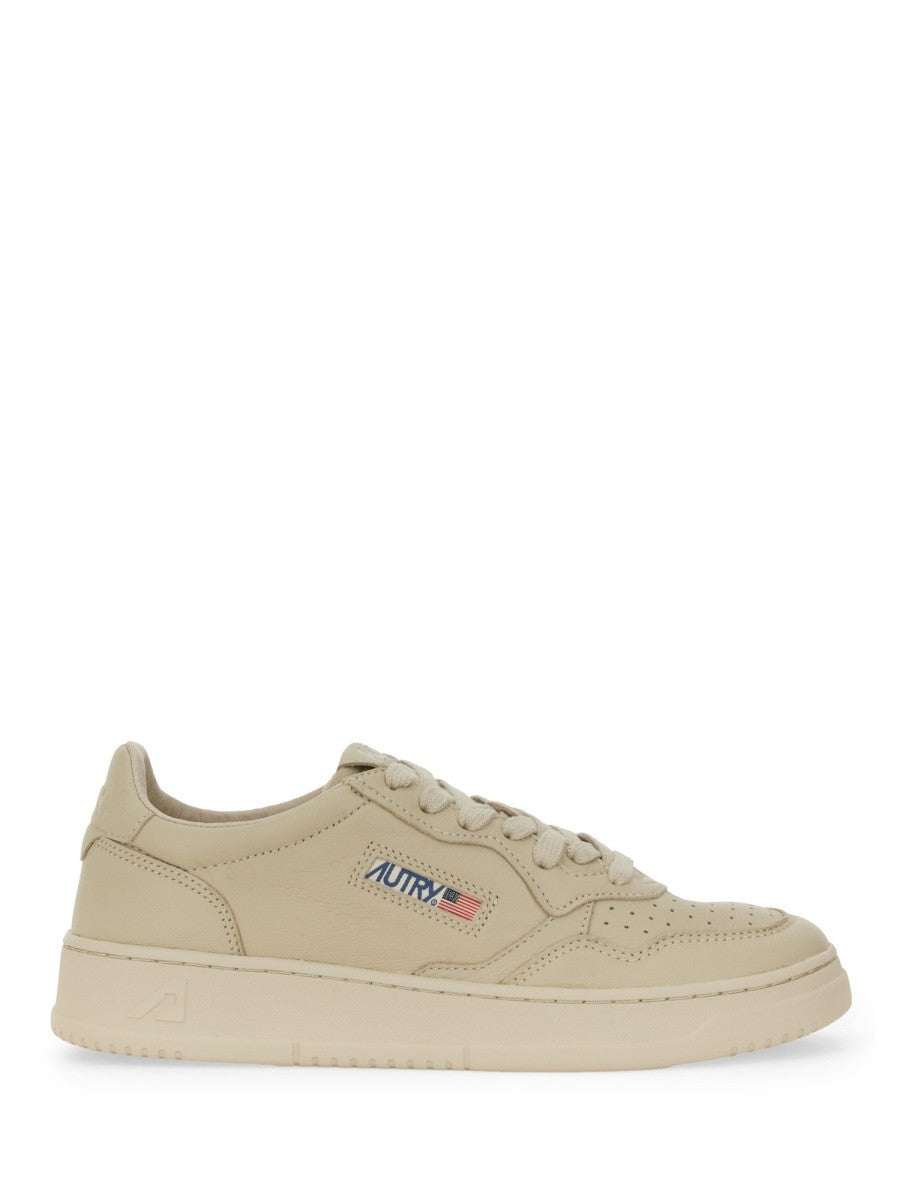medalist-low-sneaker