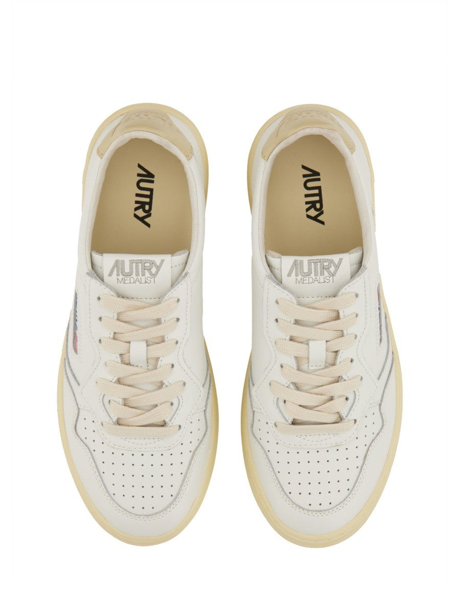 Autry MEDALIST LOW SNEAKER