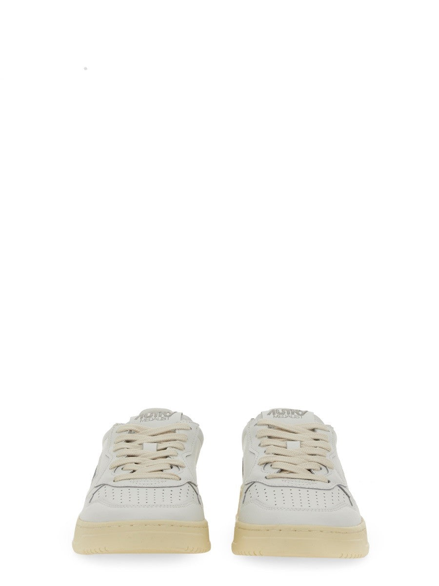 Autry MEDALIST LOW SNEAKER