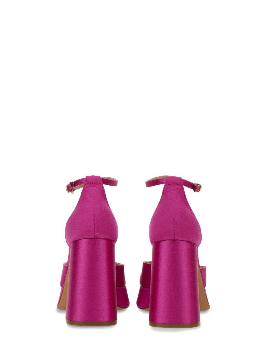 neckline-nicla