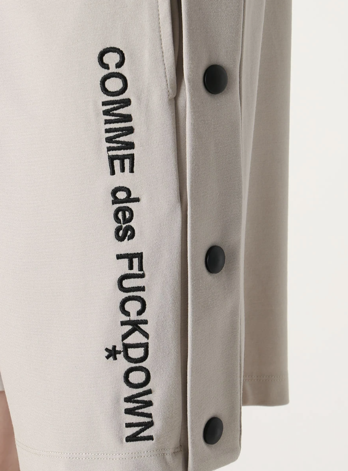 Comme Des Fuckdown Man Beige shorts