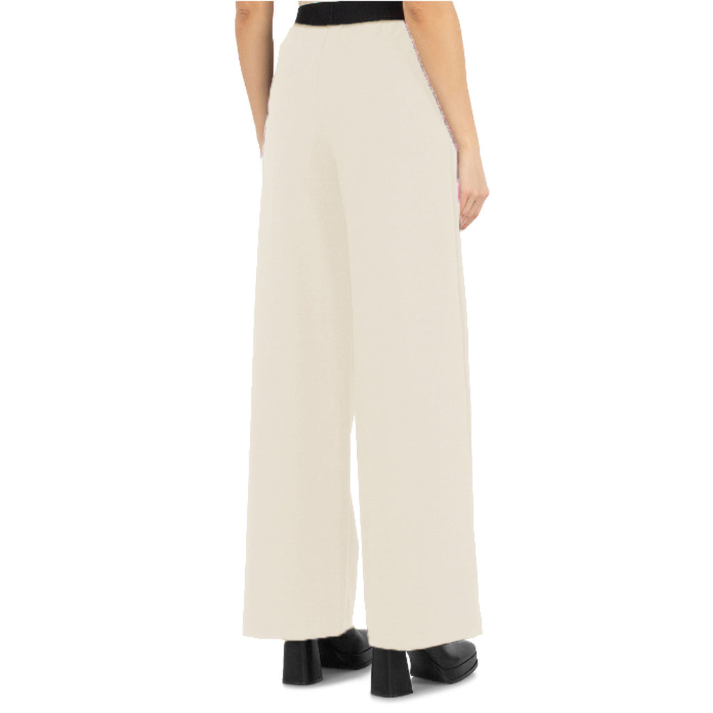 pantaloni palazzo beige