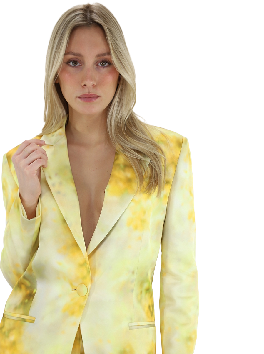giacca blazer esagerata