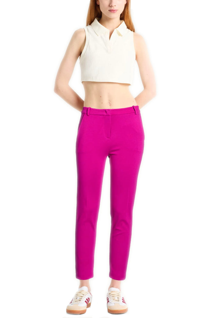 bello pantalone viola