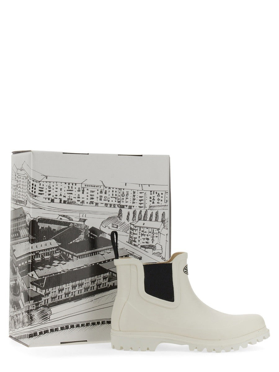 rubber-boot