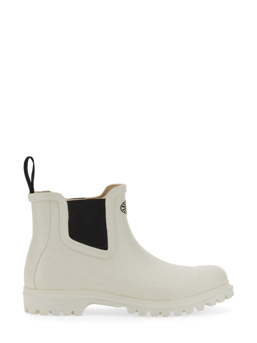 rubber-boot