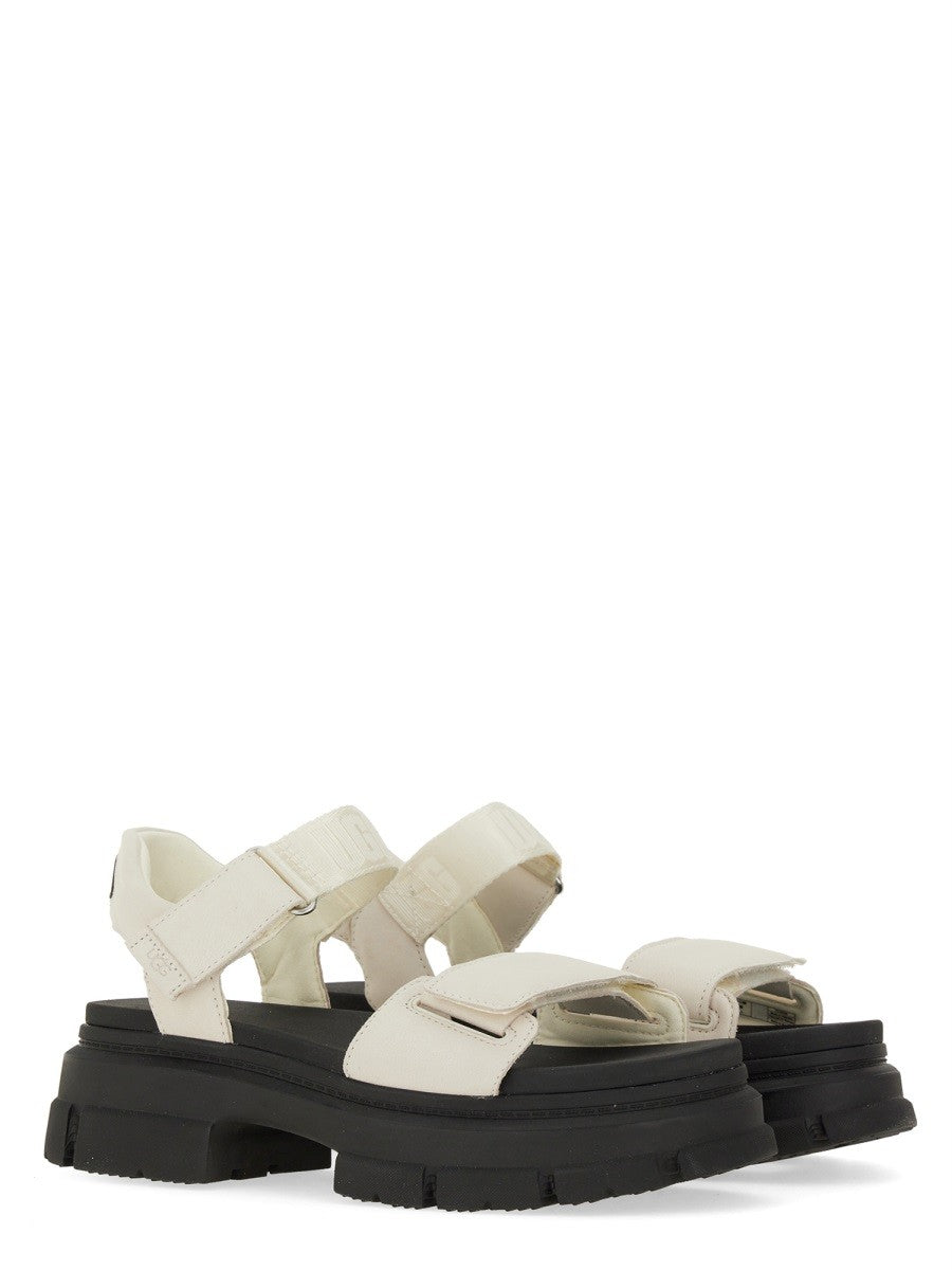 sandal-ashton