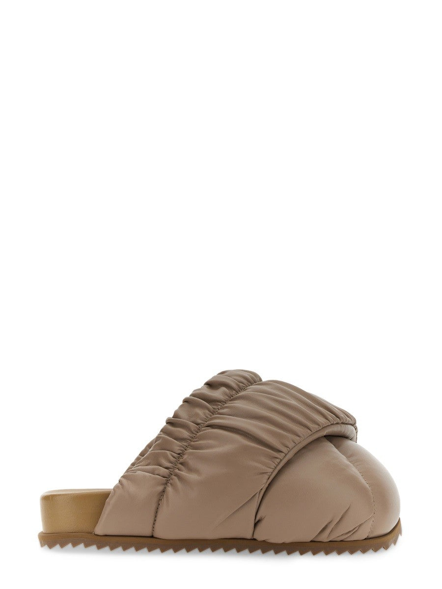 sandal-tent