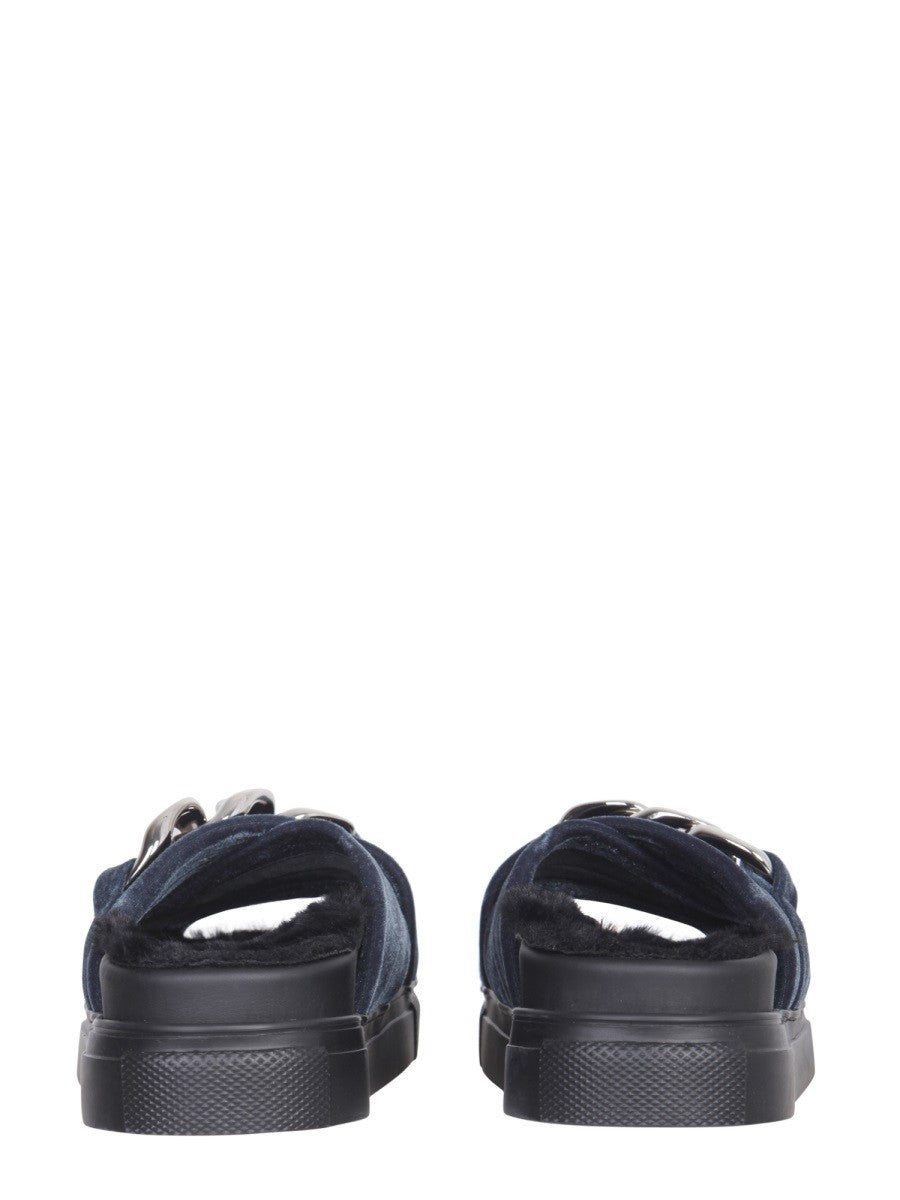 sandals-with-oversized-chain