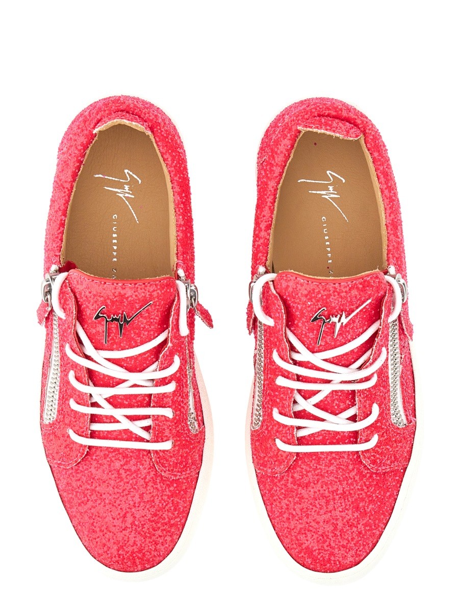 sneaker-gail