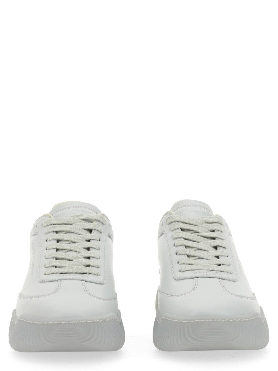 sneaker-loop