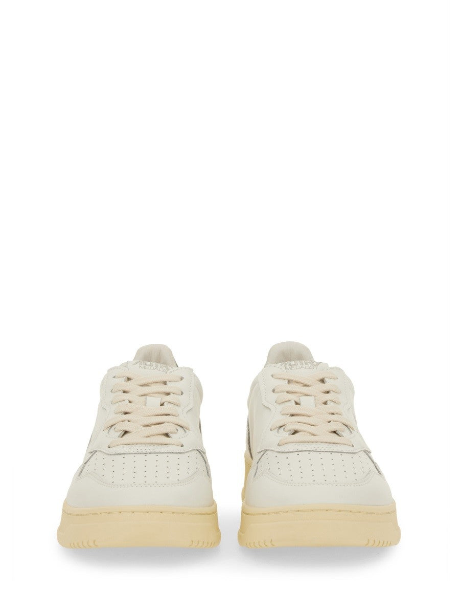 Autry MEDALIST LOW SNEAKER