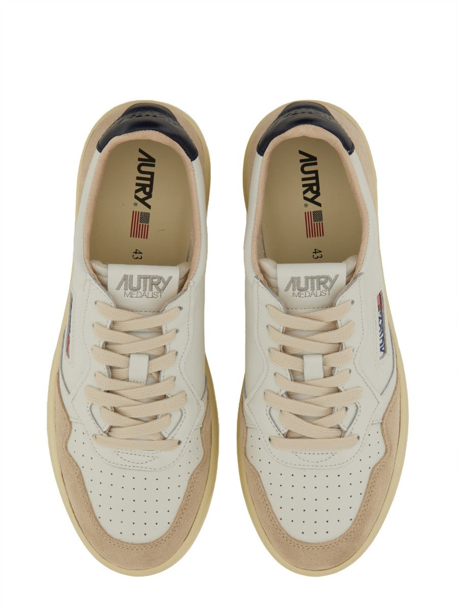 Autry SNEAKER "MEDALIST" LOW