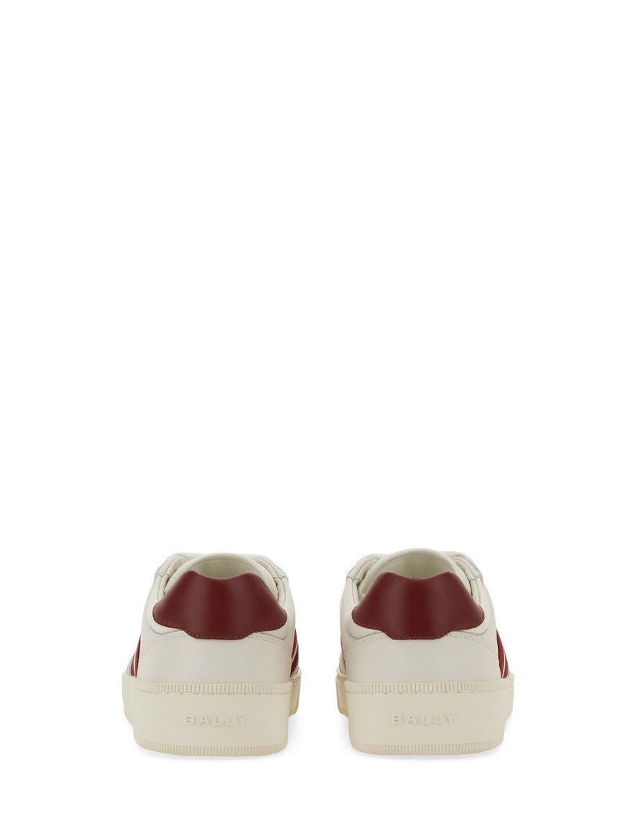 sneaker-rebby