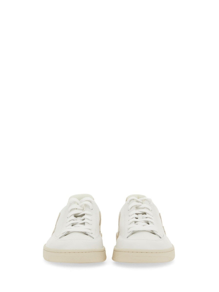 sneaker-v-12