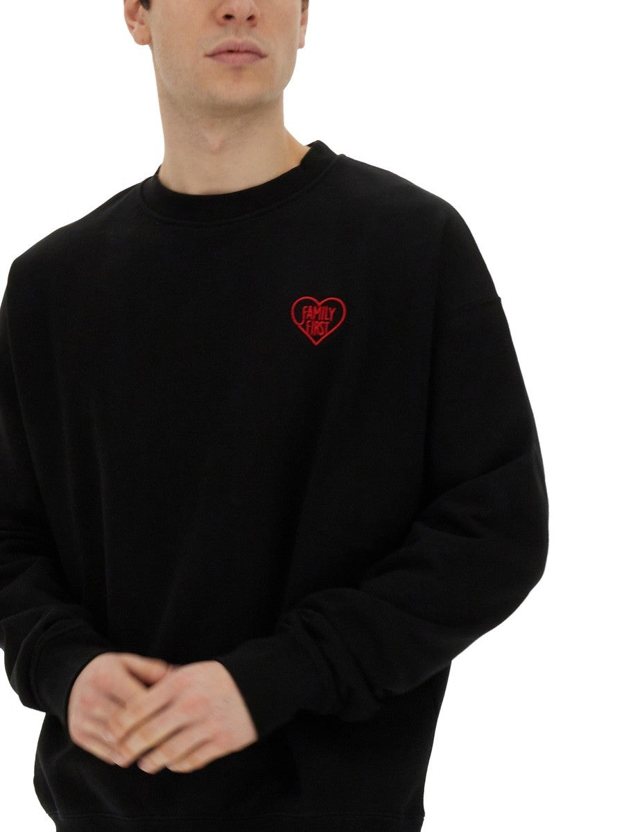 FAMILY FIRST SWEATSHIRT WITH HEART EMBROIDERY