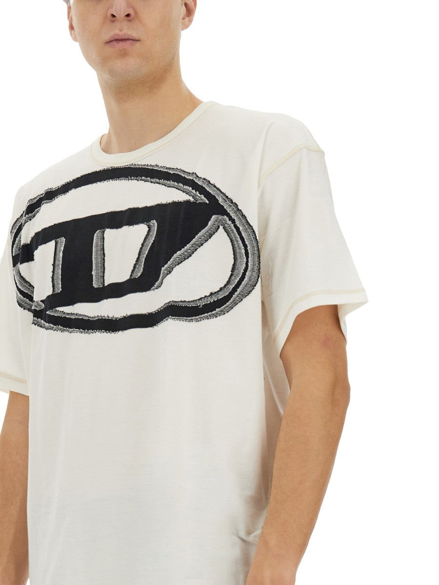 Diesel T-SHIRT WITH MAXI OVAL D