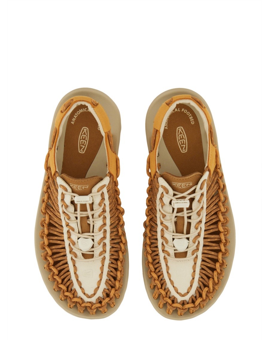 KEEN "UNEEK W-OAK" SANDAL