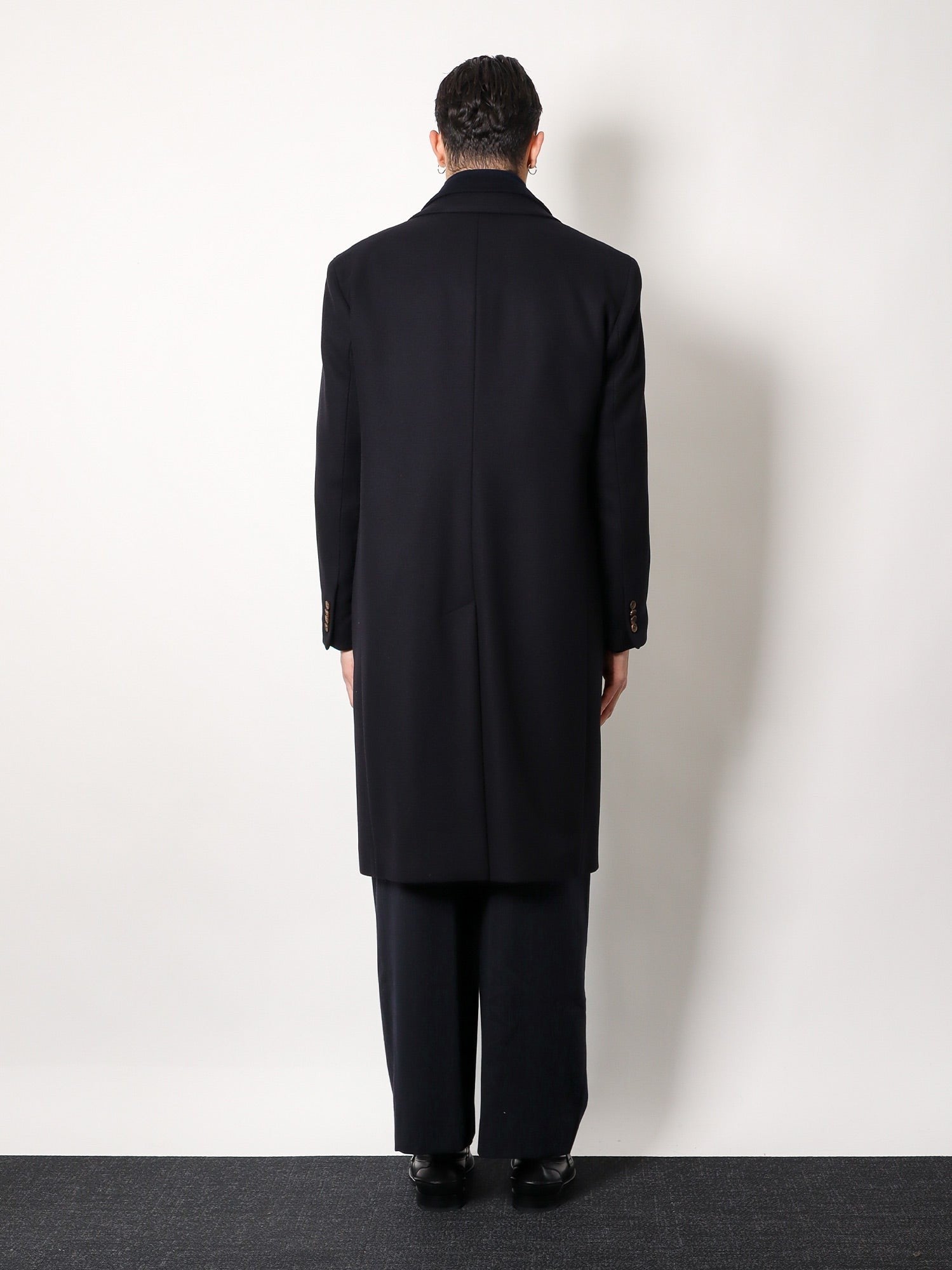 Hevo Virgin wool coat with satin lining