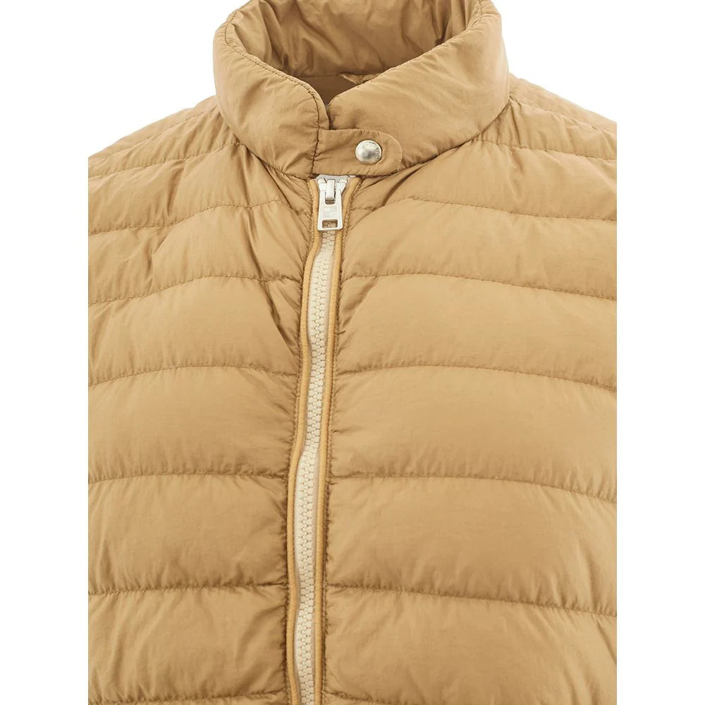 Beige Woolrich outdoor jacket beige with quilted design and front zipper closure