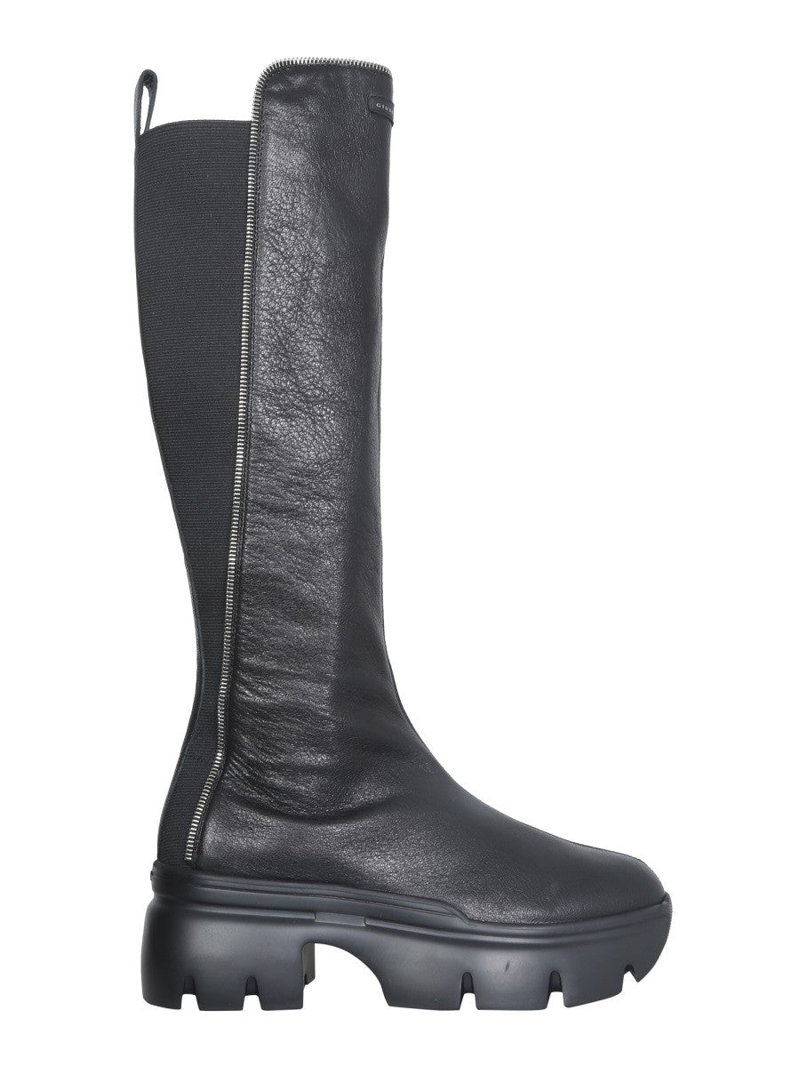 zip-apocalypse-boots